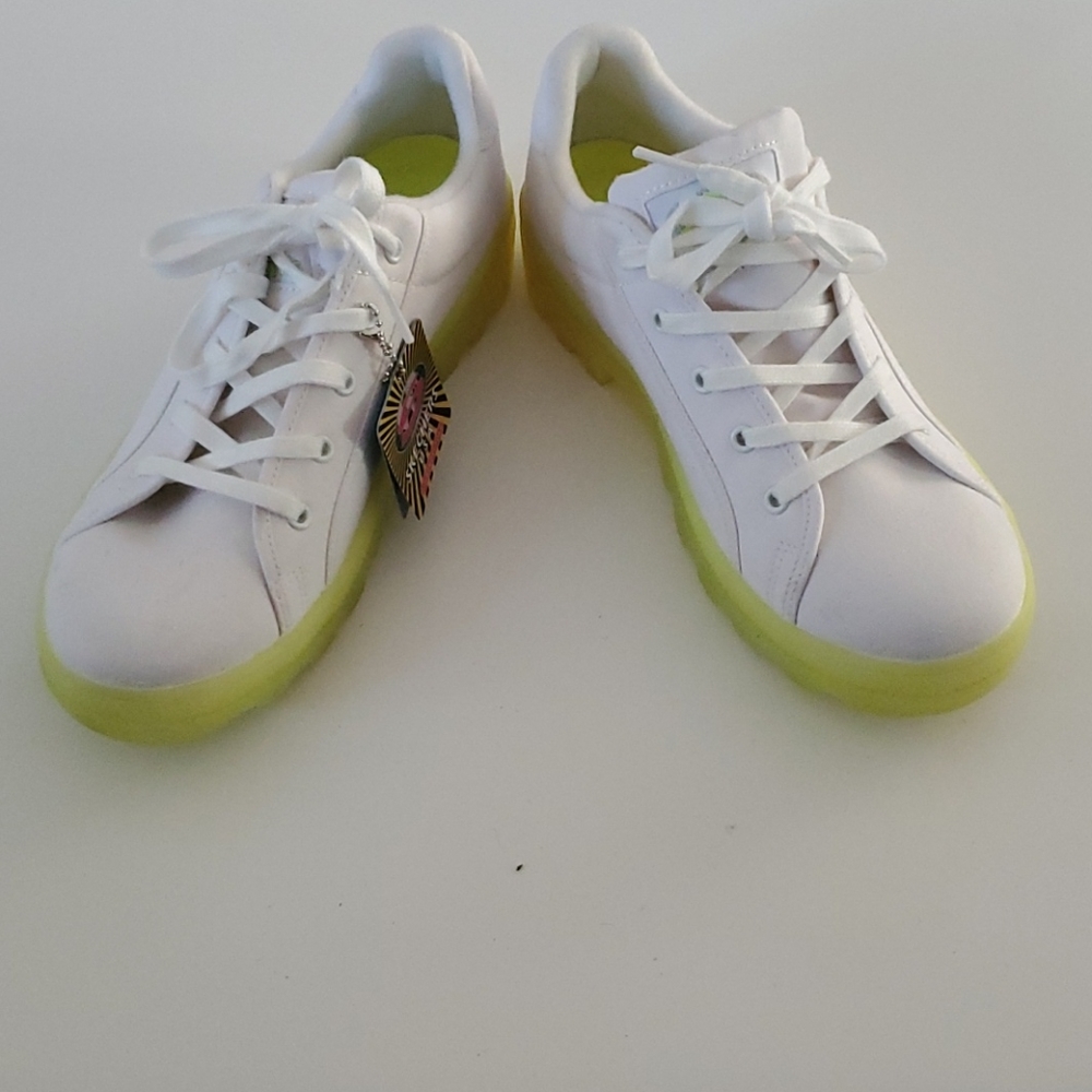 Sketchers athletics shoes